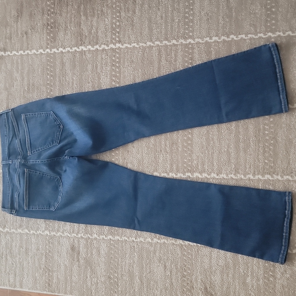 Gap Bootcut Jeans - Picture 2 of 3